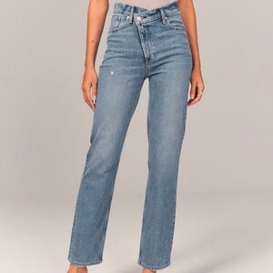 Abercrombie & Fitch Curve Love Criss Cross 90s Straight Ultra High Rise Jeans